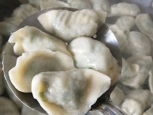 素三鲜水饺 韭菜鸡蛋大馅饺子的制作方法